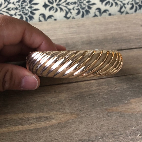 Bangle Bracelet Bundle✨ - Picture 14 of 15